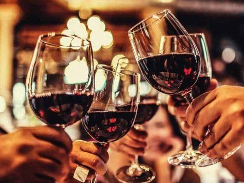 高级红酒鉴品是国产在线,揭秘国产高级红酒鉴品艺术